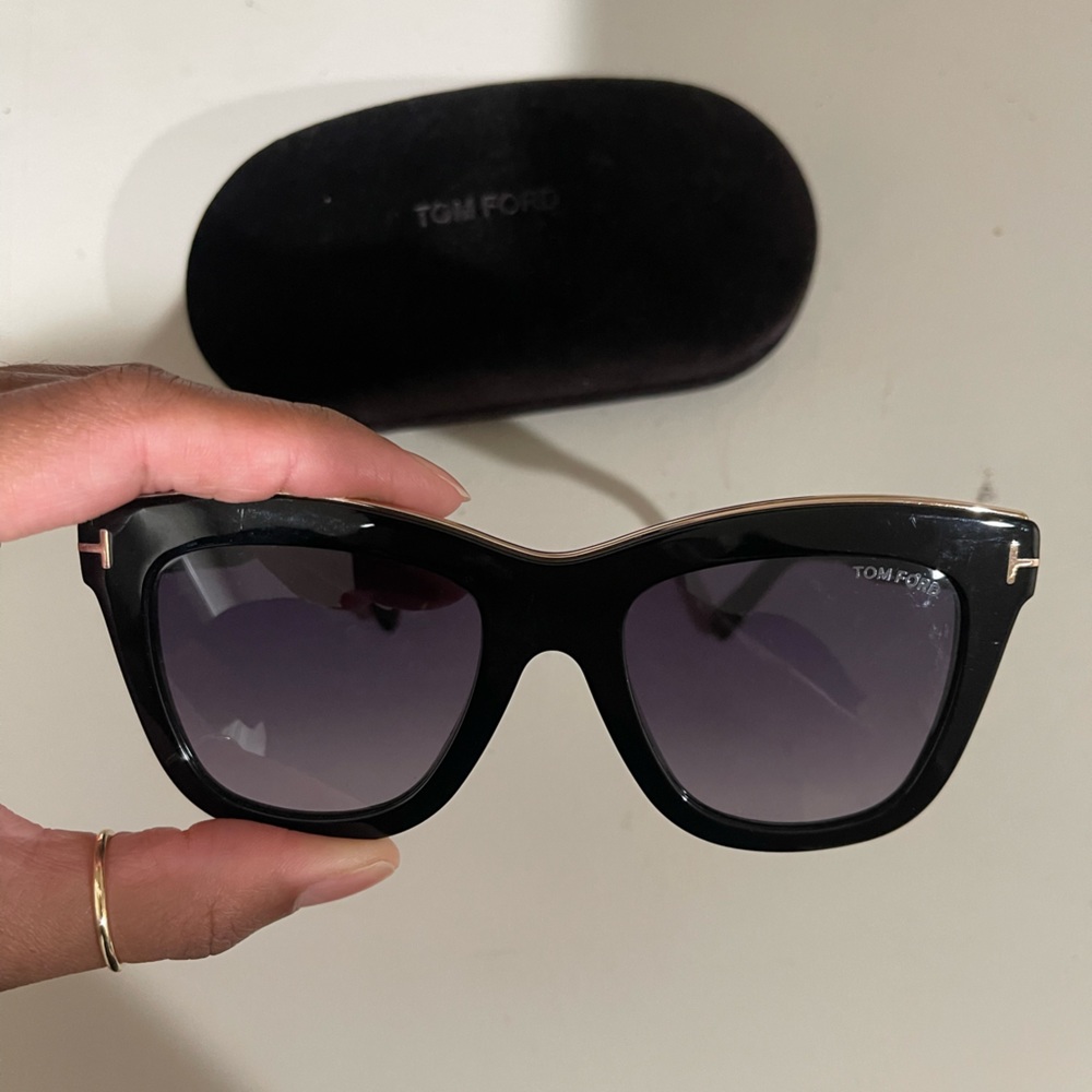Tom Ford Julie Sunglasses - Picture 3 of 6